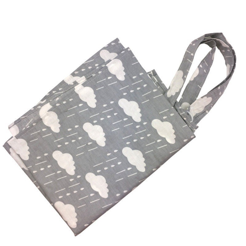 Tạp dề để che cho phụ nữ có con nhỏ