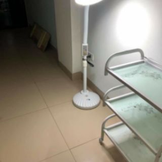 Đèn led chân nhẹ , đèn nối nặn mụn