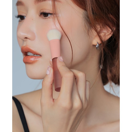 Cọ Trang Điểm Má Hồng 3CE BLUSH BRUSH #F06
