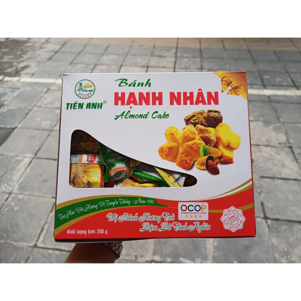 Bánh Tiến Anh hạnh nhân hộp 250g - Điểm Bán Xanh