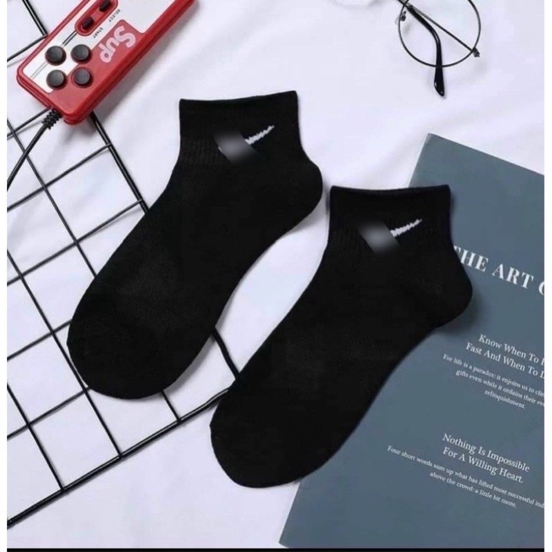 Tất thêu nai nai ngắn-dài-dán ti