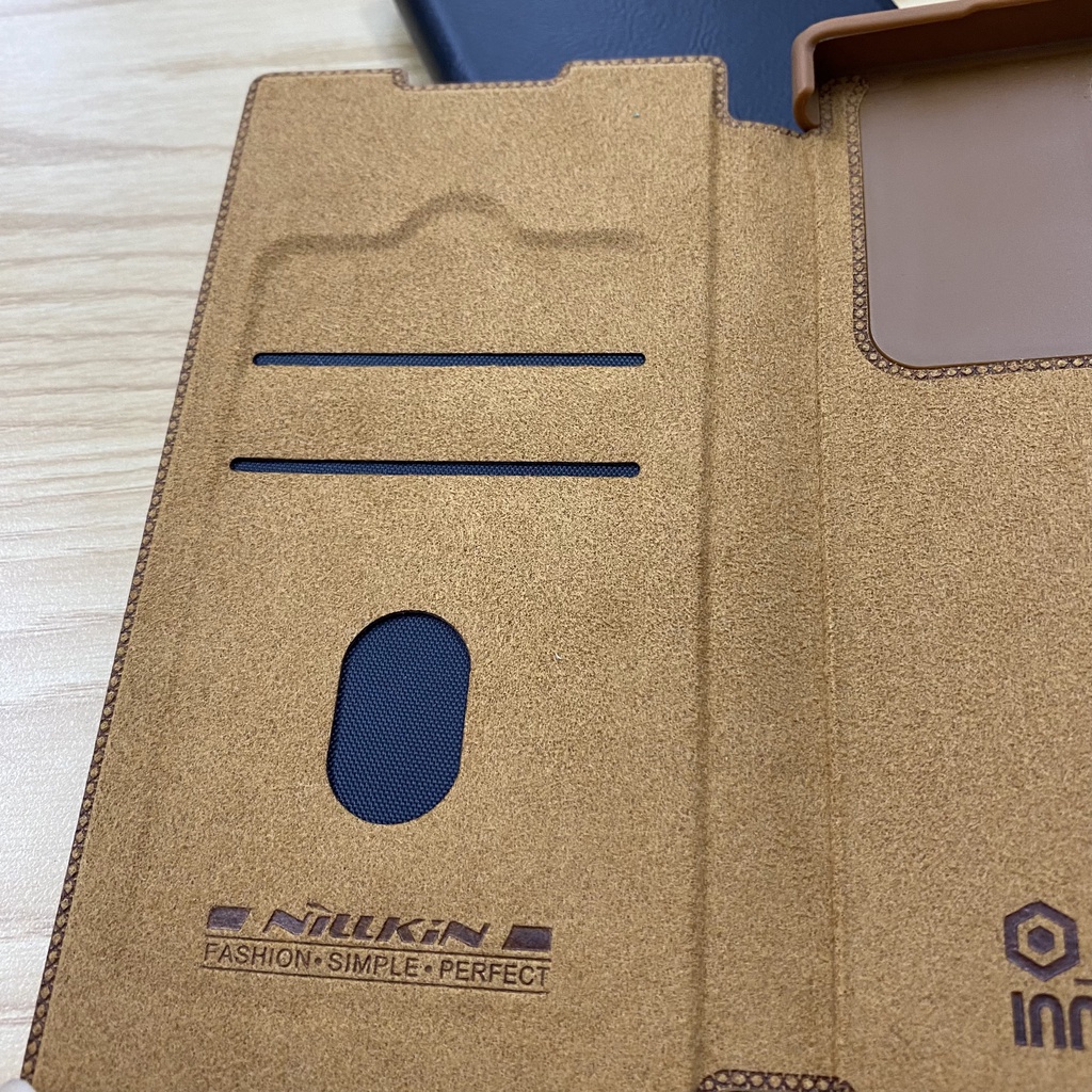 Thanh lý Bao da Samsung Galaxy S22 Ultra chính hãng Nillkin QIN - vuaphukien