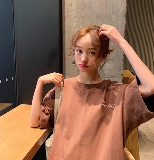 Áo thun tay lỡ form rộng