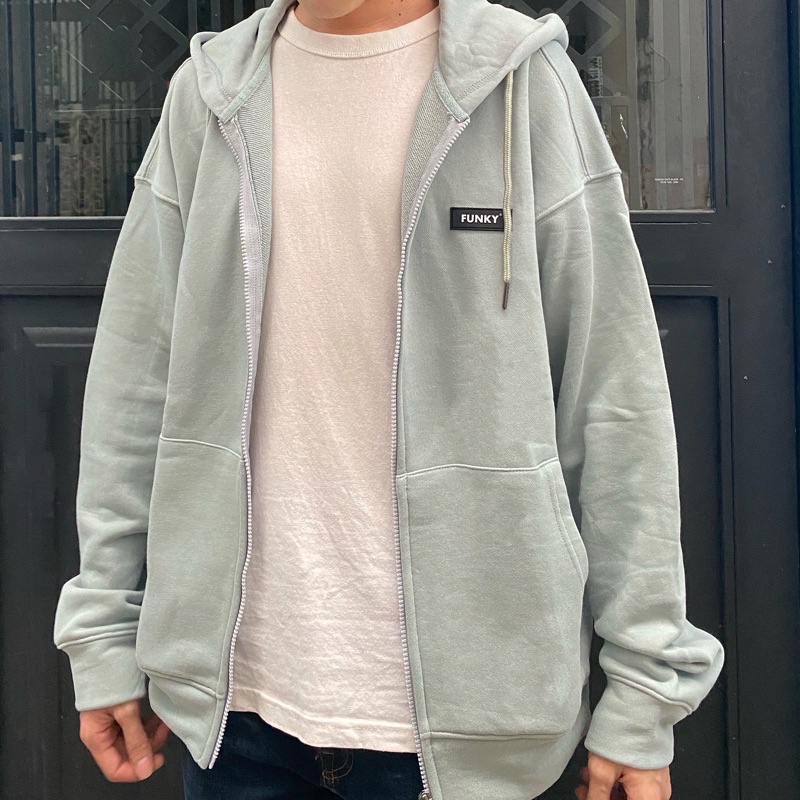 ÁO KHOÁC HOODIE ZIP NAM NỮ CÓ MŨ RỘNG UNISEX MÀU XÁM MINT FUNKY | BigBuy360 - bigbuy360.vn