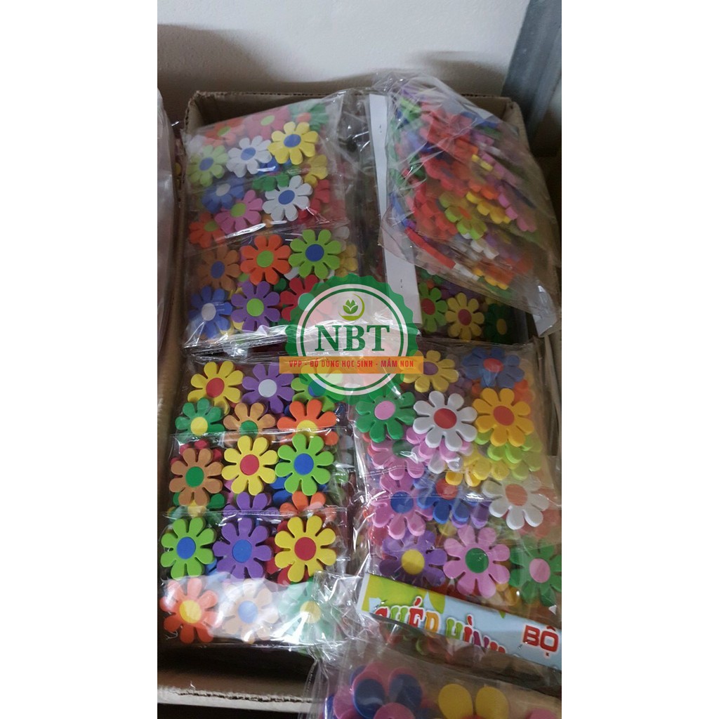 Hoa lá xốp dập sẵn hỗn hợp nhiều kích thước và mẫu mã - trang trí mầm non - Handmade