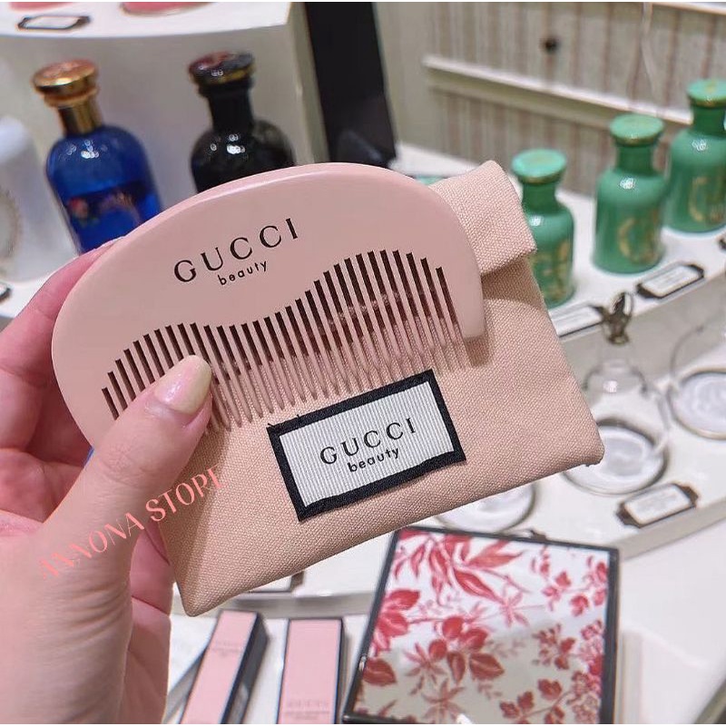 LƯỢC GỖ QUÀ TẶNG HÃNG GUCCI BEAUTY