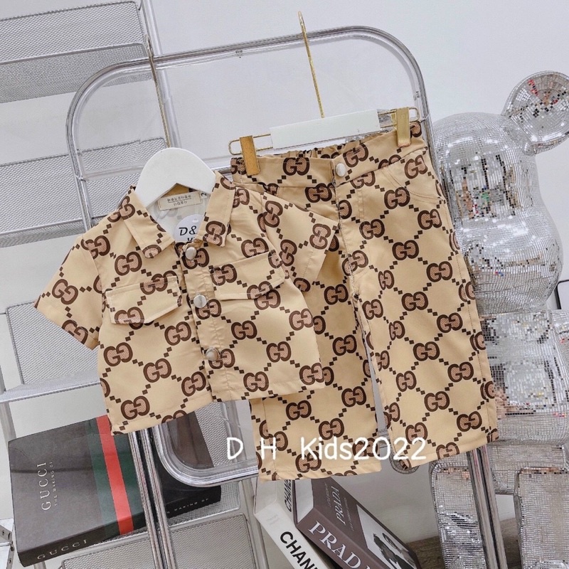 bộ áo croptop gc quần xuông màu be bé gái