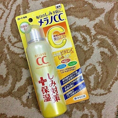 Xịt khoáng CC Melano Vitamin White Mist Chính Hãng Nhật 100g