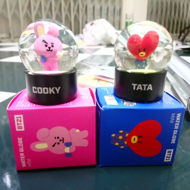 CÓ SẴN QUẢ CẦU THỦY TINH BT21 MINI