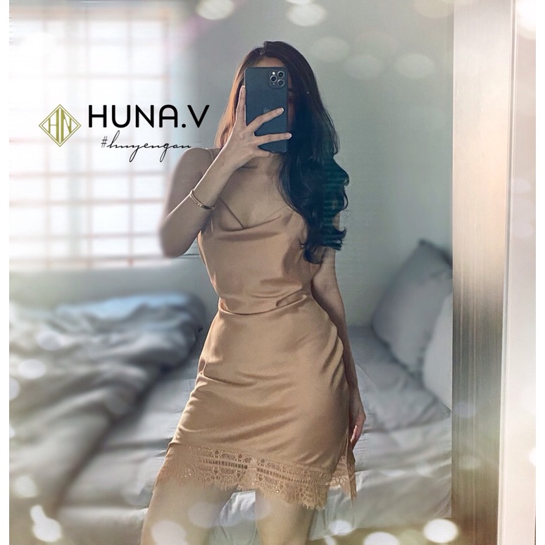 Đầm Cổ Đổ Xẻ Tà Sexy - Hàng Thiết Kế HUNA.V [Mã 27]