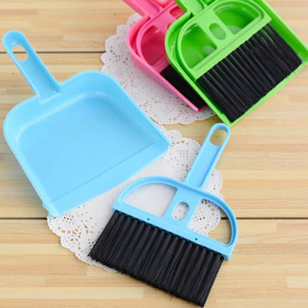 Máy Thổi Bụi Văn Phòng Tặng Kèm Bộ Chổi Và Ki Hốt Rác