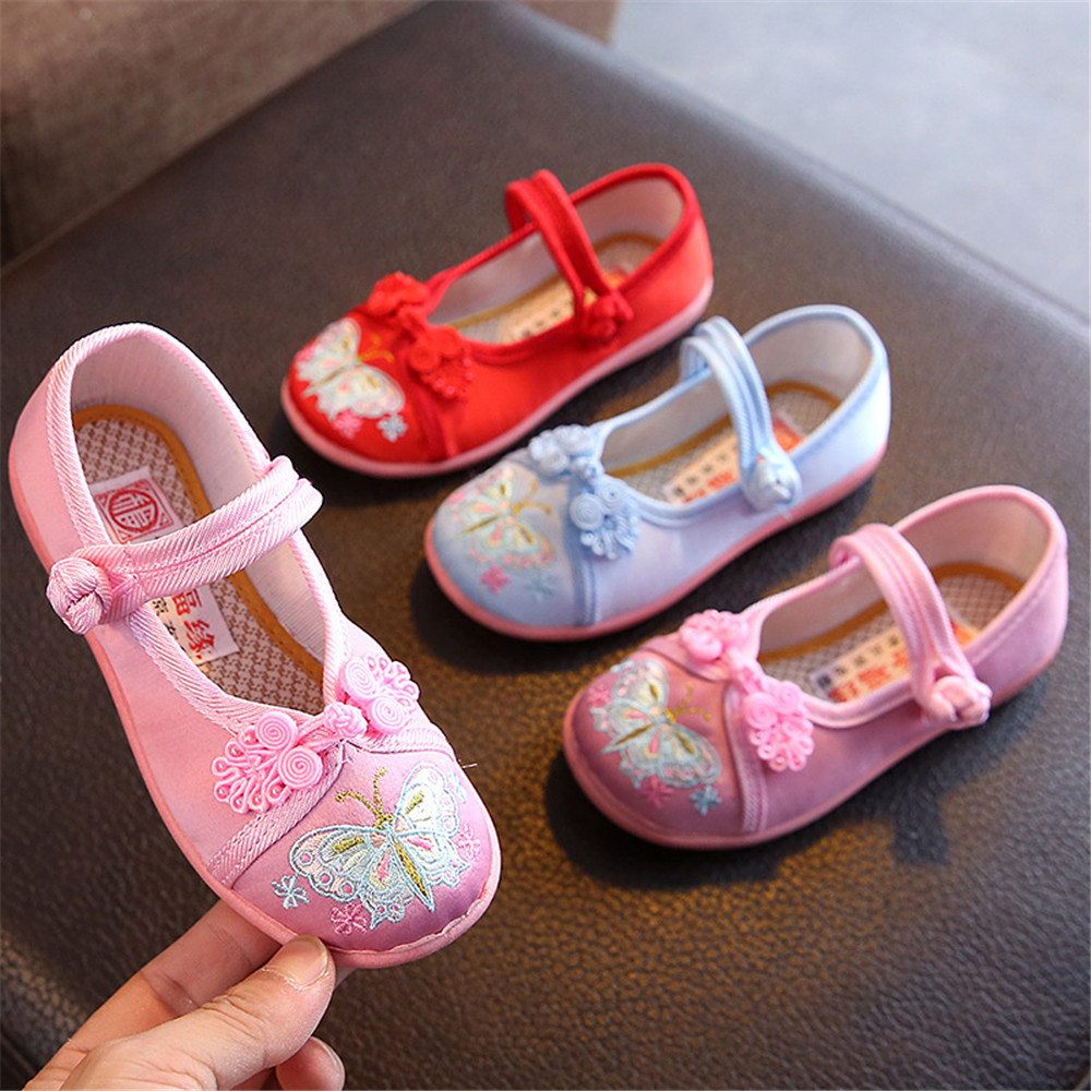 Đôi giày thêu đế bằng phong cách công chúa Hanfu Bắc Kinh Trung Hoa truyền thống cổ điển