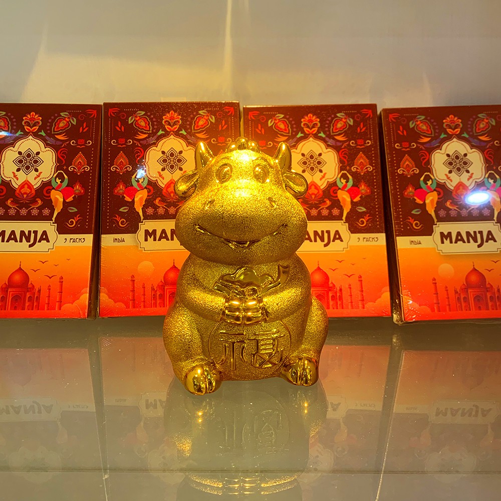 Trâu vàng chiêu lộc phong thủy | BigBuy360 - bigbuy360.vn