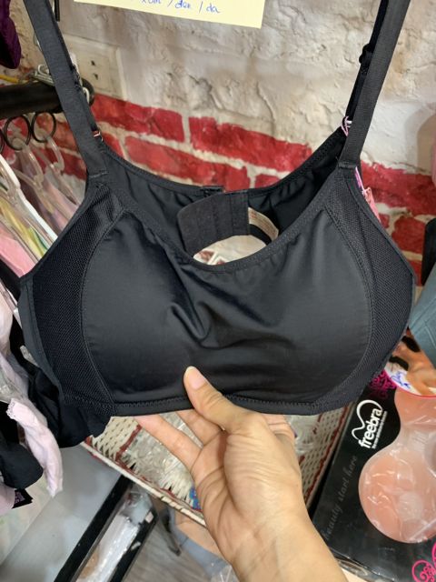 Ảnh kèm video là có thật  chưa bao giờ lại có chiếc áo định hình ngực mặc siêu thích như e này ạ