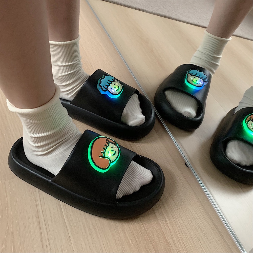 Dép quai ngang nam nữ có đèn hình thỏ gấu cute 4 màu phong cách Ulzzang Mã 115