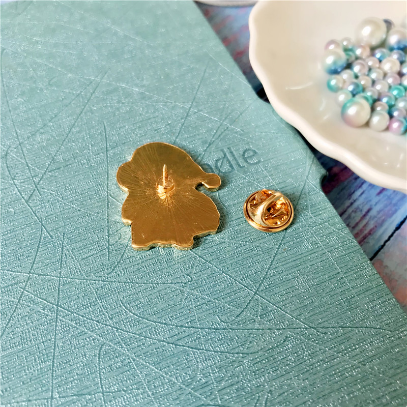 Huy Hiệu Cài Áo Hình Shin-Chan - 01