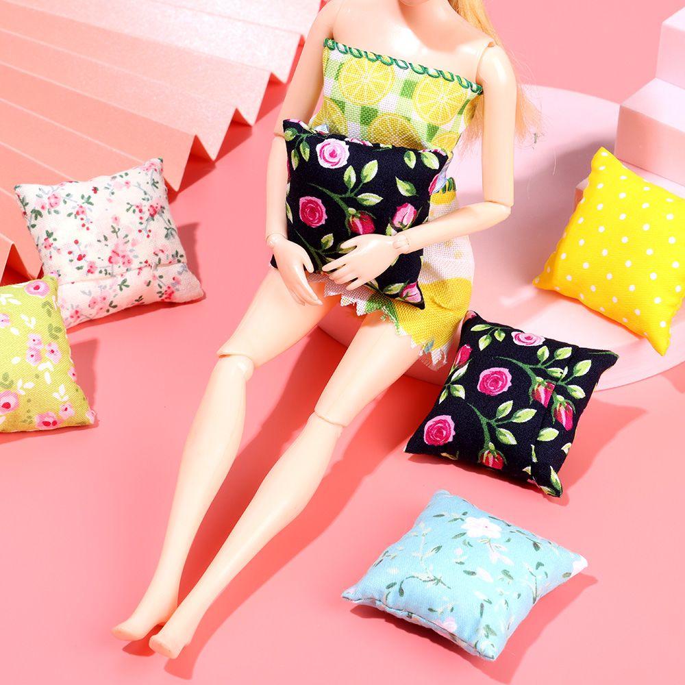 Set 2 Gối Mini Tỉ Lệ 1: 12 Dùng Trang Trí Nhà Búp Bê