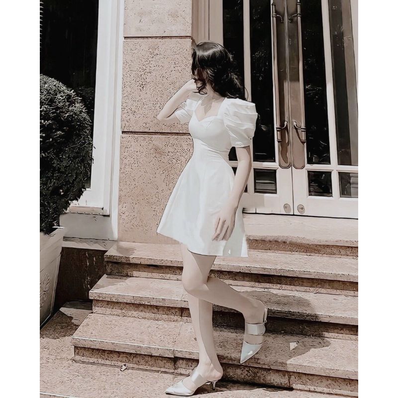 Đầm trắng tay phồng xòe form ngắn simple | BigBuy360 - bigbuy360.vn