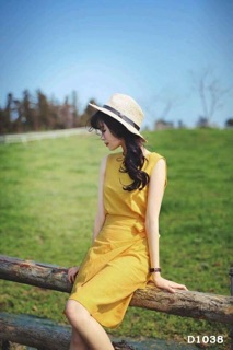Đầm vàng đắp chéo