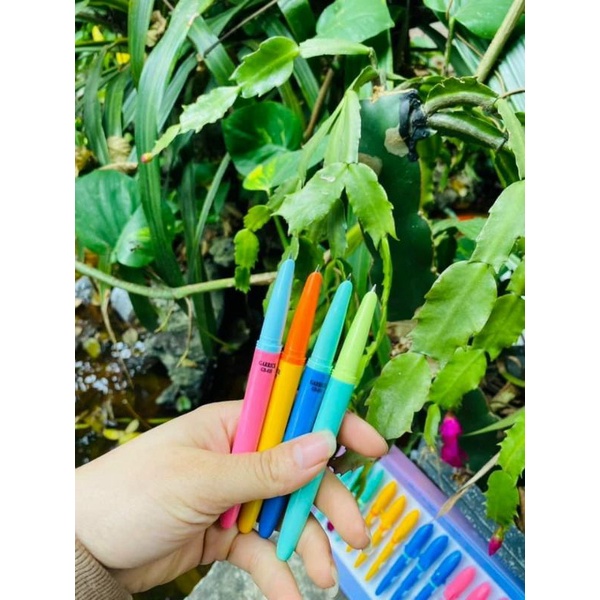 Bút máy cá heo ngòi kim tinh êm trơn