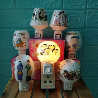 Đèn xông tinh dầu mini