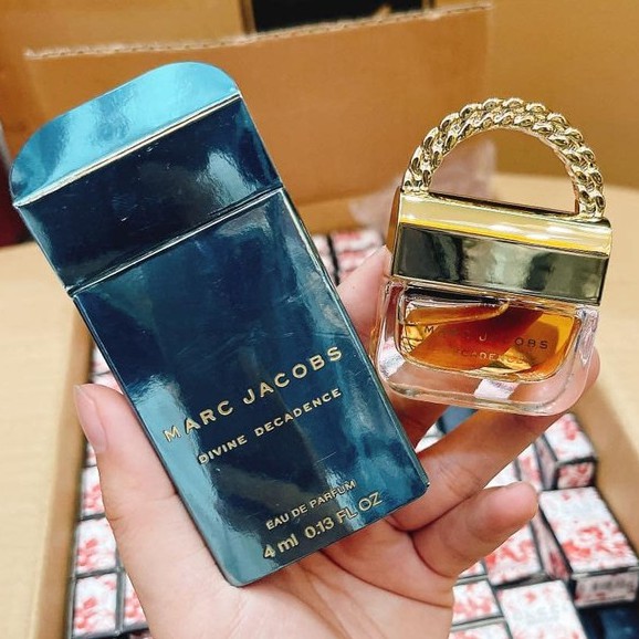 Nước Hoa Nữ Marc Jacobs Divine Decadence EDP 4ml