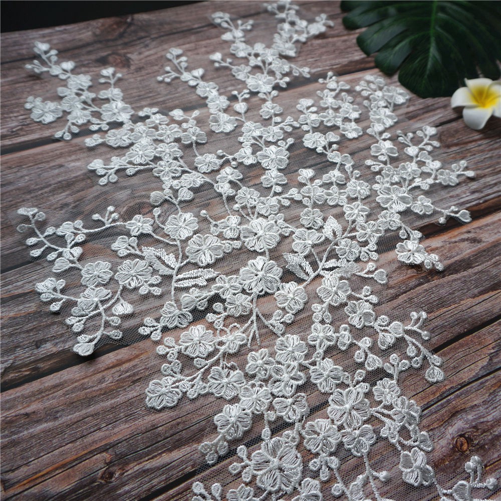 Vải Ren Thêu Hoa Màu Trắng Dùng May Váy Cưới