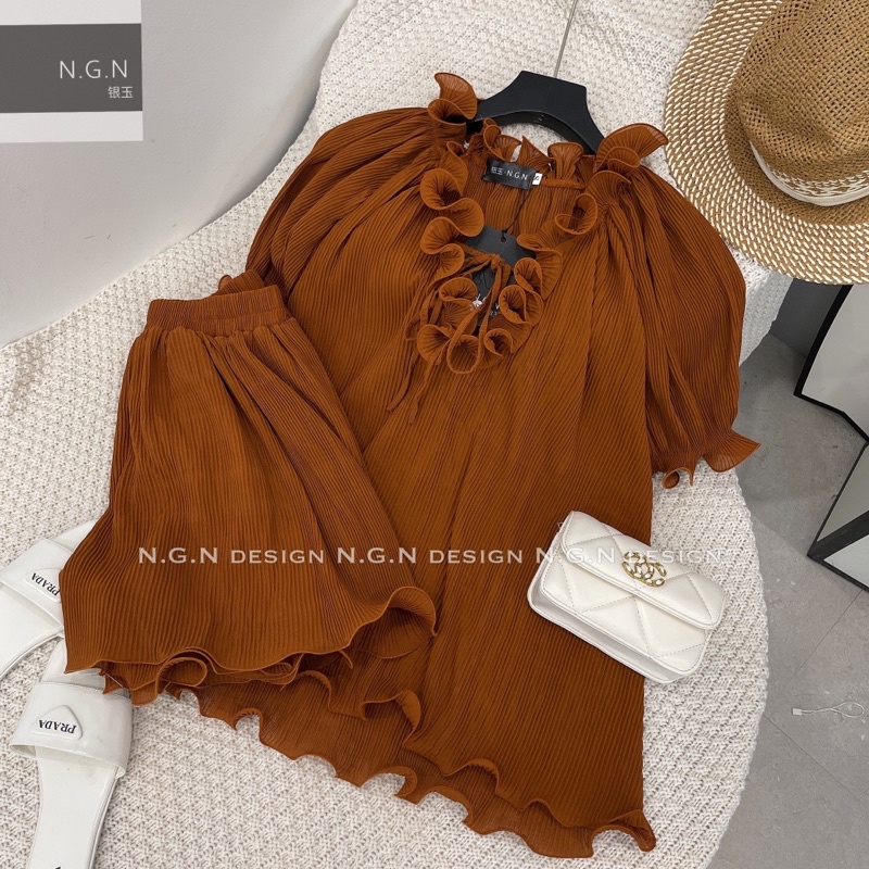 Set xếp li viền bèo