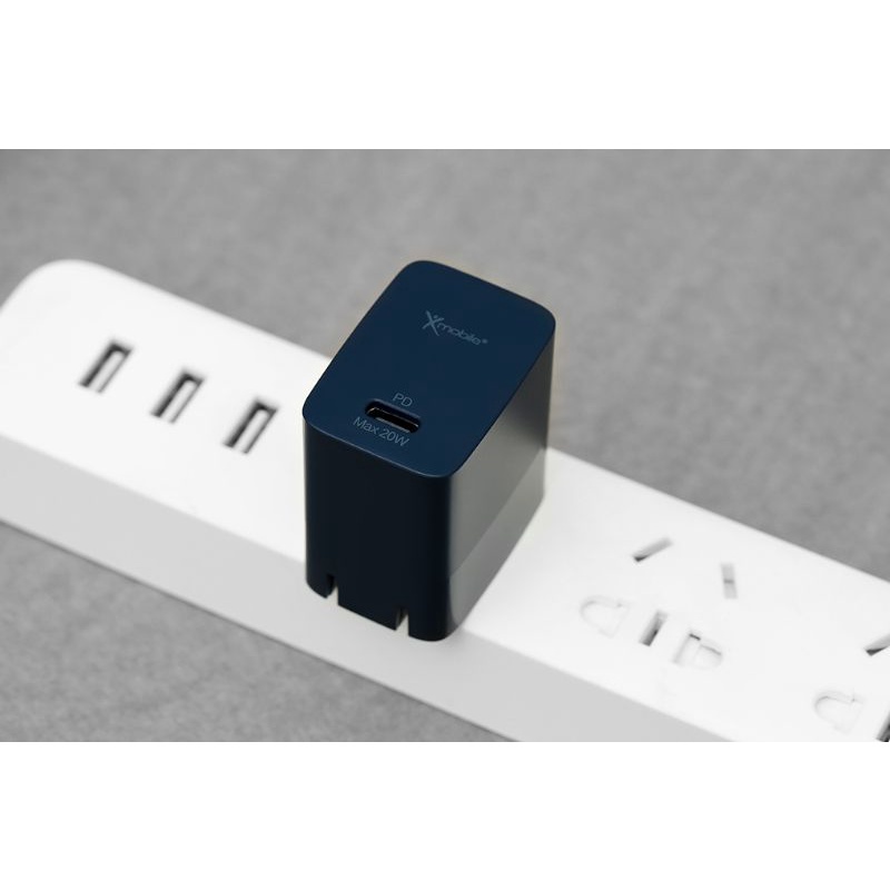 Adapter Sạc Type C PD 20W Xmobile TC20B Xanh Navy