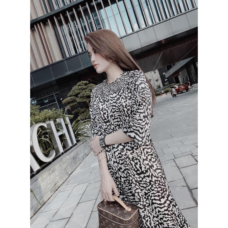 Đầm lụa họa tiết nhúm ngực V983 Hamistore