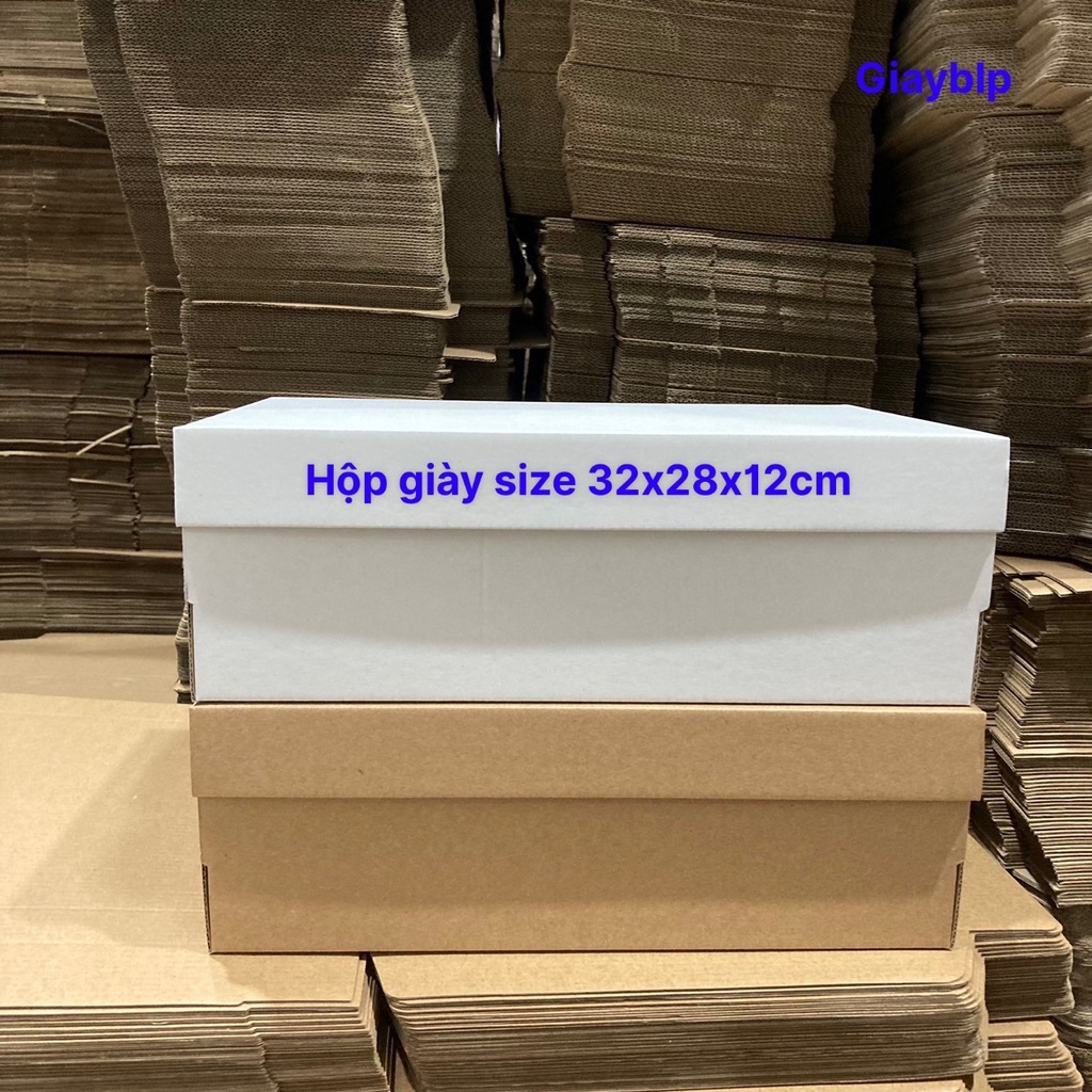 Hộp carton đựng giày nắp liền SIZE 32x28x12cm