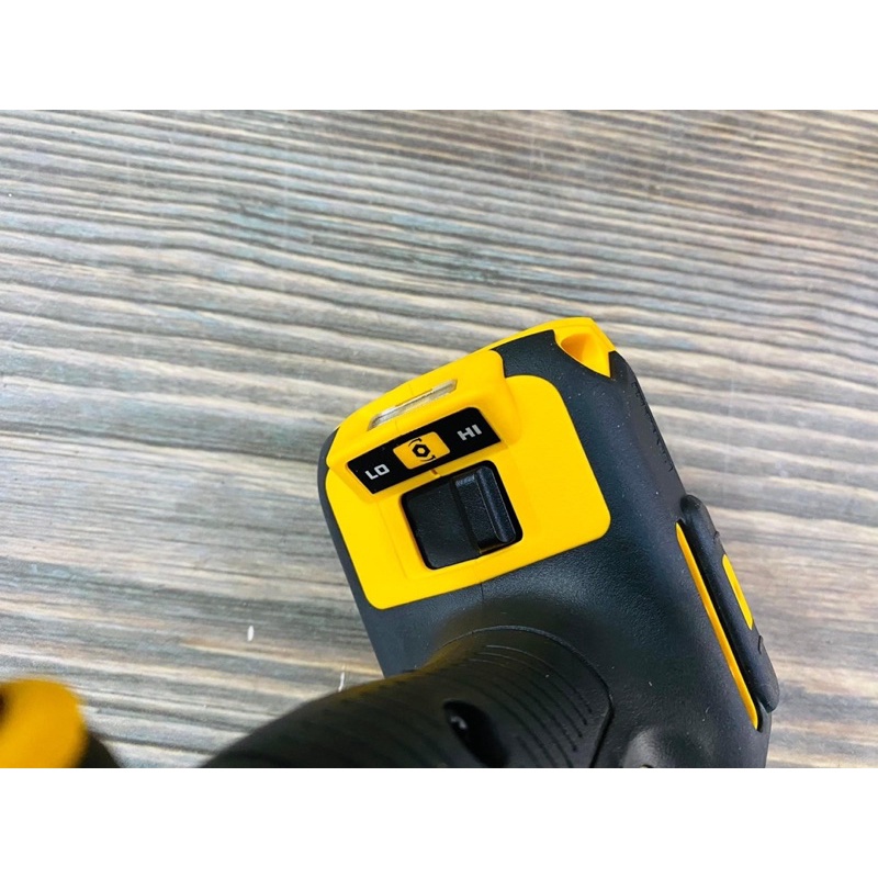 Máy vặn bu lông động lực pin Dewalt DCF894N-KR
