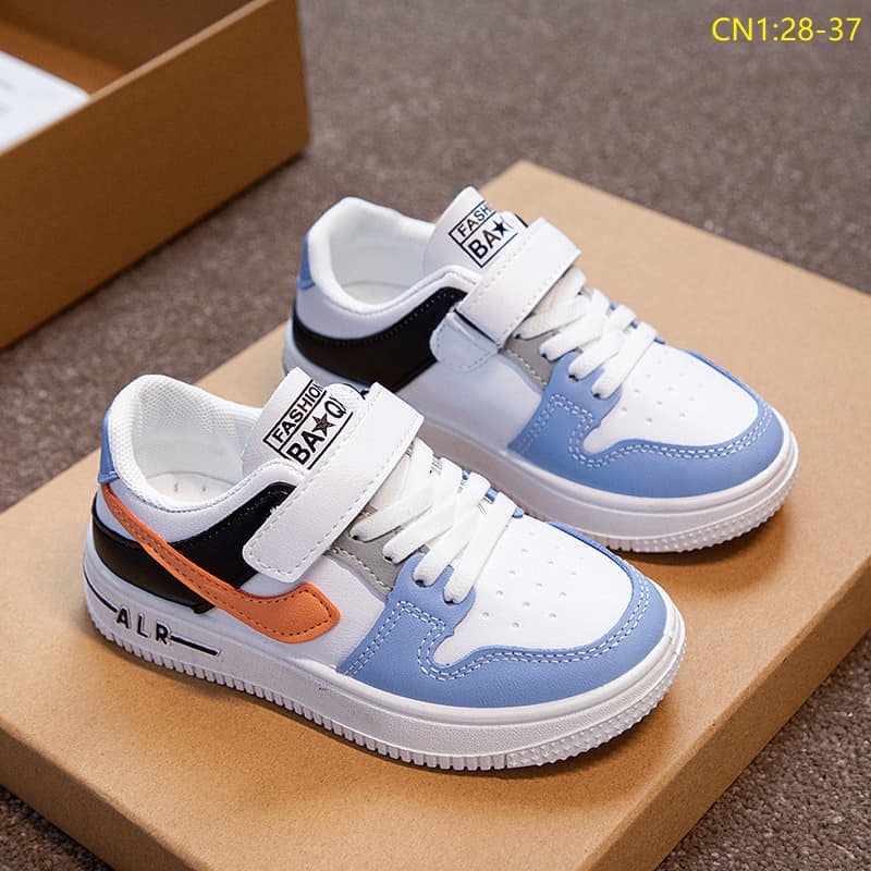 Giày thể thao cho bé trai 4 đến 12 tuổi siêu nhẹ kháng khuẩn êm chân chống hôi chân cho trẻ em đi học ,đi chơi cn1