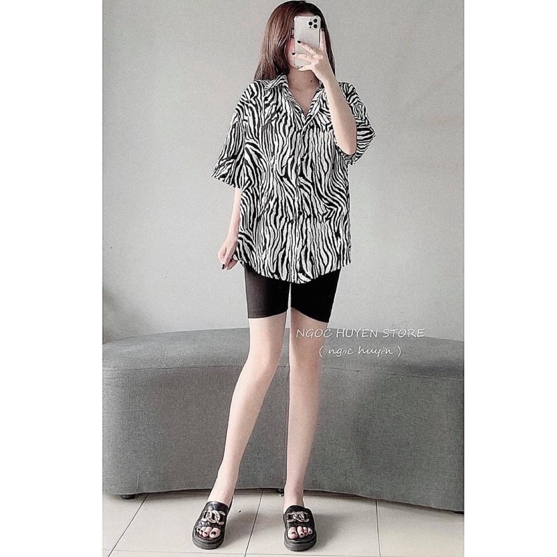 áo sơ mi tay lỡ vằn - quần ngố ôm - carotshop - freesize dưới 57kg
