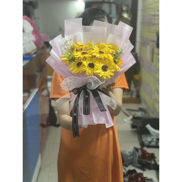 BÓ HOA SÁP HƯỚNG DƯƠNG 10 BÔNG SIÊU ĐẸP TẶNG TỐT NGHIỆP, KỈ YẾU