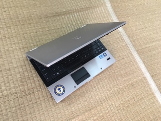 Laptop HP 8440p i5 thời trang