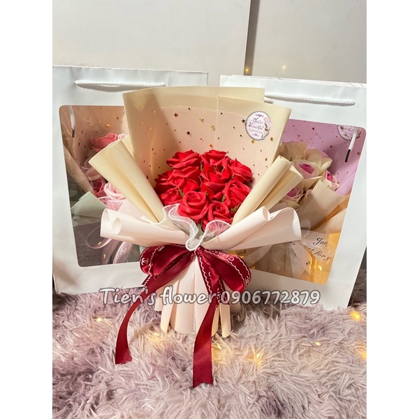 Combo bó hoa 10 bông kèm túi và thiệp