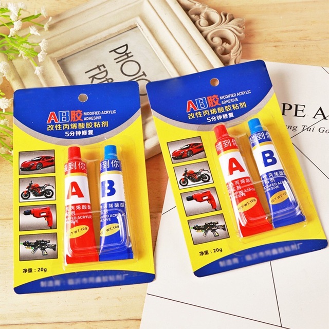 Vỉ 2 típ keo AB dán đa năng siêu chắc