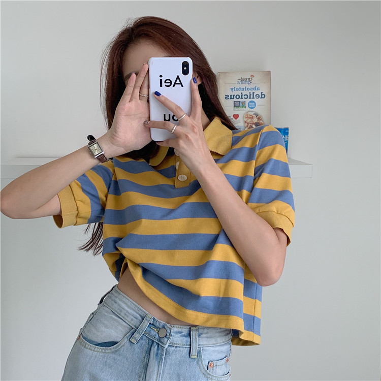 Áo croptop họa tiết sọc ngang trẻ trung cho nữ