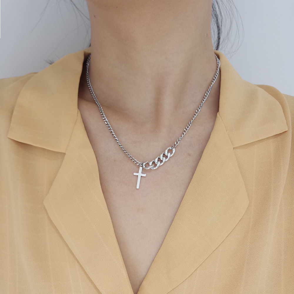 Dây Chuyền Mặt Thánh Giá Phong Cách Retro