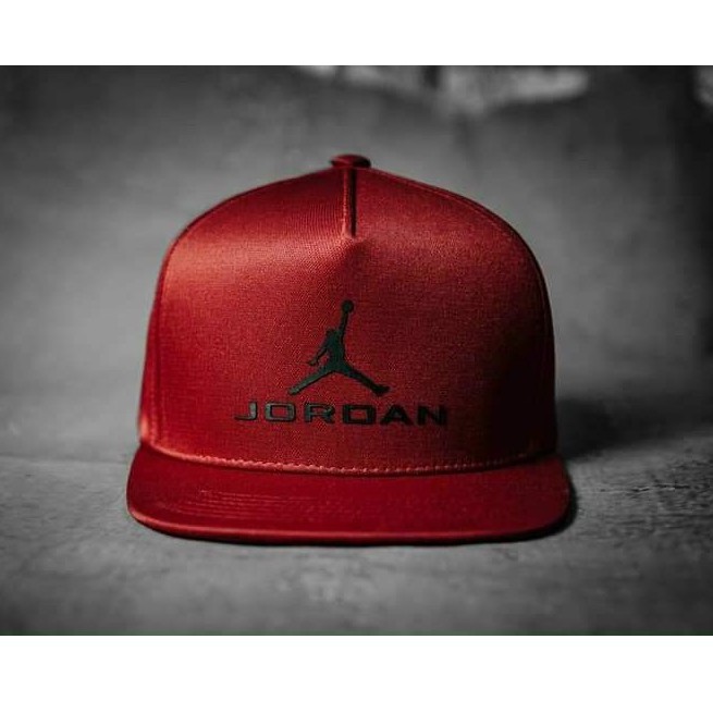 Nón Snapback thời trang JORDAN AIR Hàn Quốc cao cấp, phom cứng cáp, năng động, quai cài nút bấm.