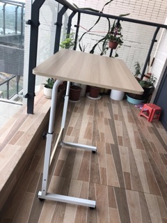 Bàn di động có bánh xe (Combo 5 cái)