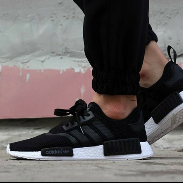 Giày Adidas nmd đen trắng