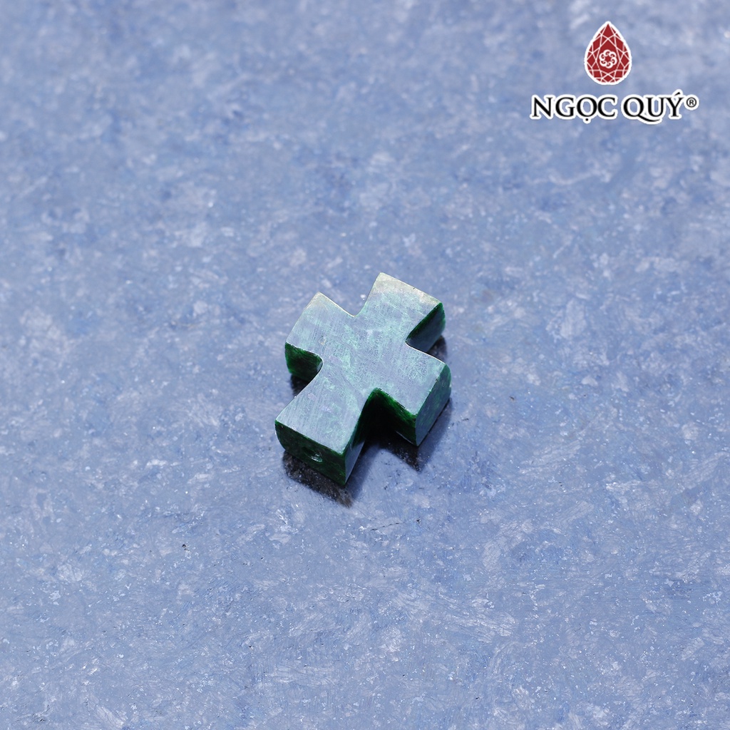 Mặt dây chuyền thánh giá xỏ ngang CT sơn thủy - Ngọc Quý