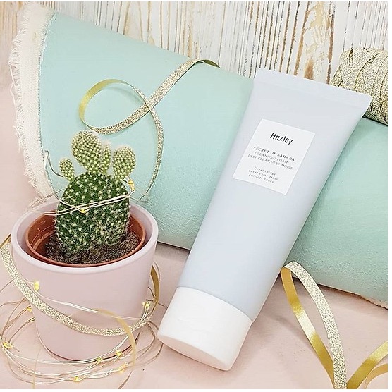 Sữa Rửa Mặt Làm Sạch Sâu Chiết Xuất Xương Rồng Huxley CleansingFoam Deep Clean,Deep Moist 100g