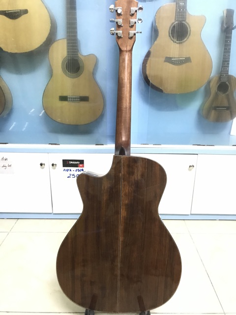 Đàn Guitar Acoustic FullSolid gỗ nguyên tấm hoàn toàn. Guitar Việt Handcrafted tại Guitar isaac