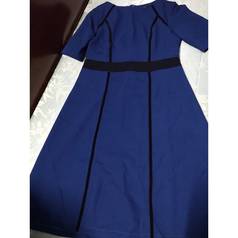 Pass nhanh 2 váy công sở sz L