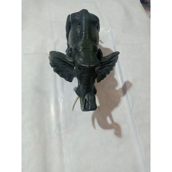 Đồ chơi con voi chạy pin có tiếng voi kêu