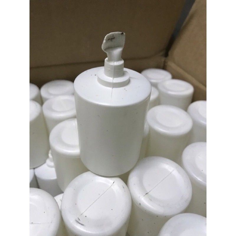 Nước châm bình điện xe máy ô tô 100ml