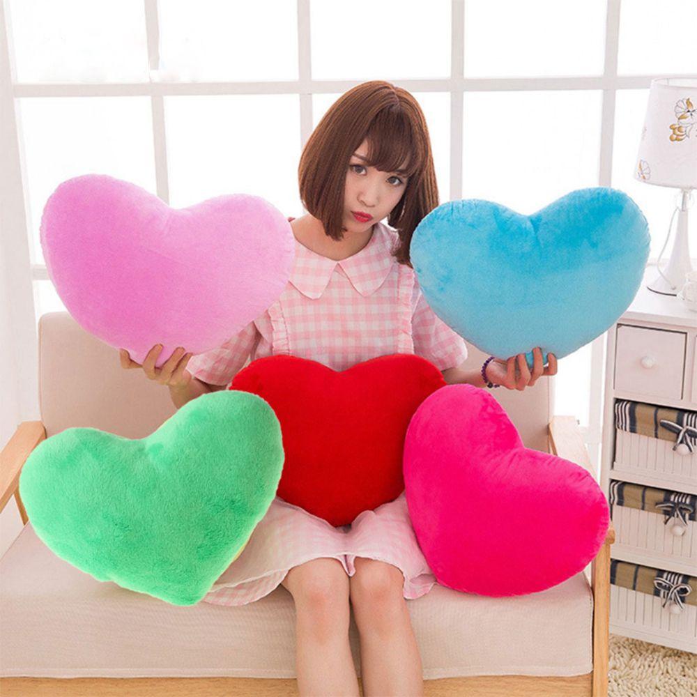 Gối Nhồi Bông Hình Trái Tim Nhiều Màu Sắc Đa Năng